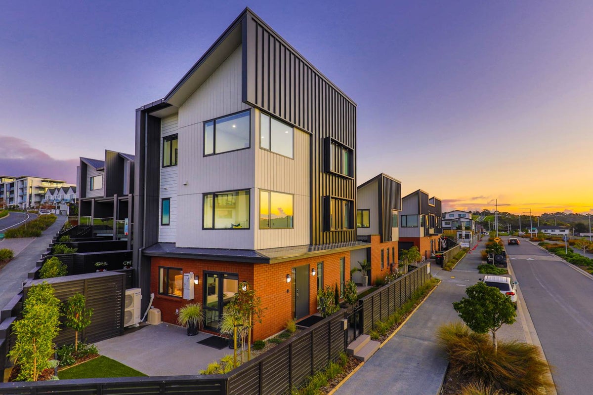 78 Te Oneroa Way, Long Bay, Auckland - Carousel 2