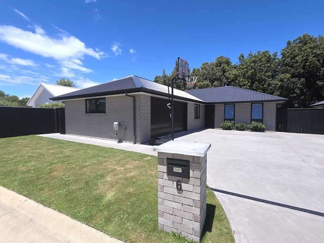 6 Tara Iti Way, Coastlands, Whakatane - Carousel 1