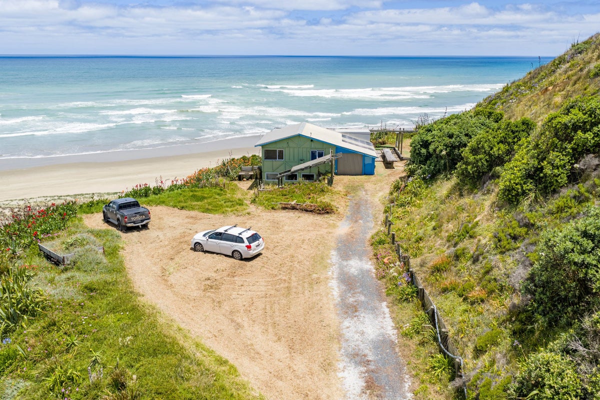 15 Tasman Heights, Te Kopuru, Te Kopuru - Carousel 2