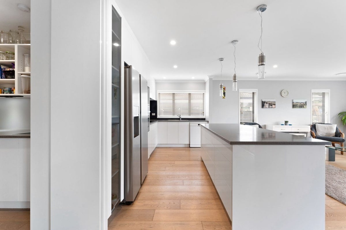 23 Kahika Grove, Huapai, Kumeu - Carousel 2