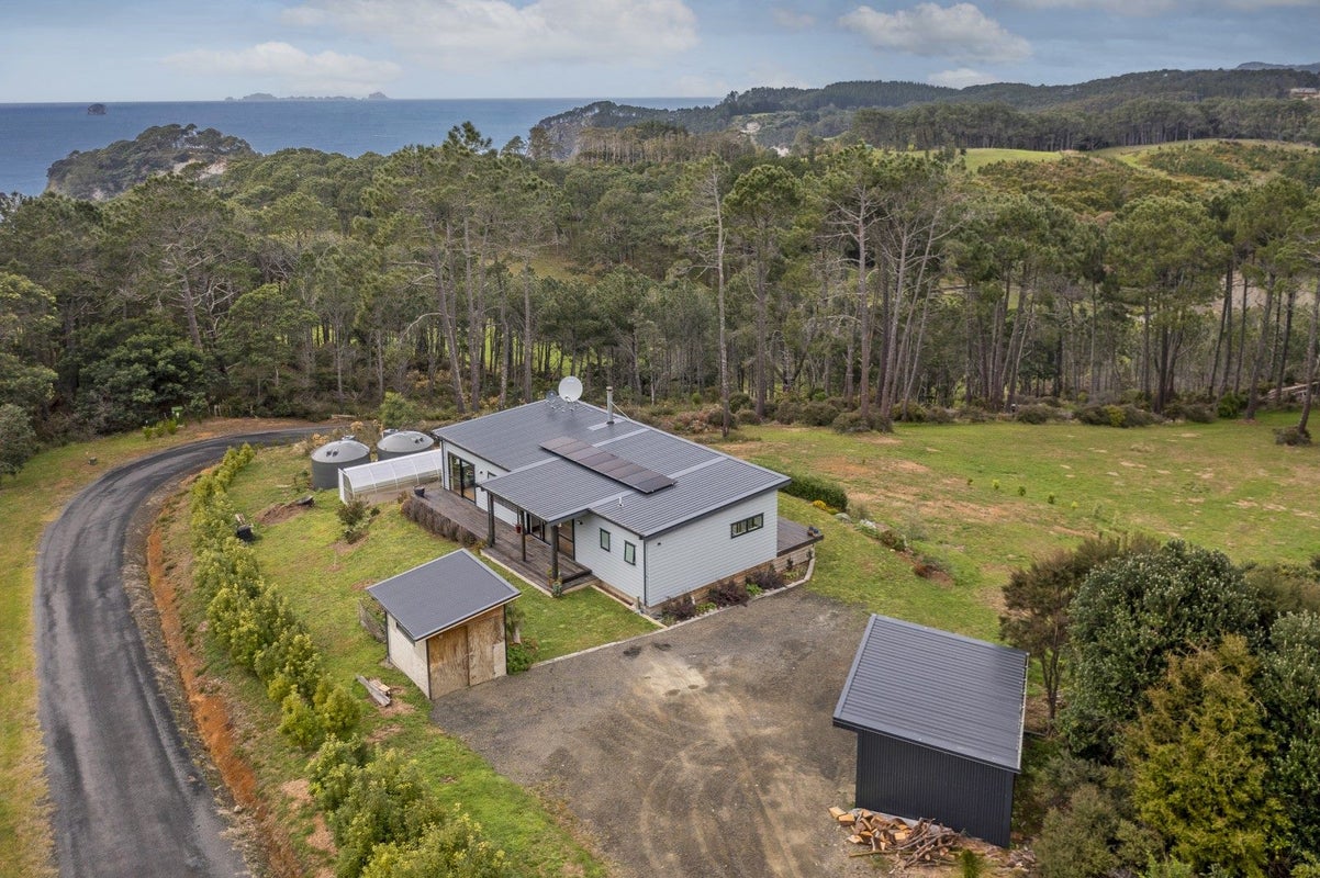 93 Orchard Road, Hahei, Whitianga - Carousel 1
