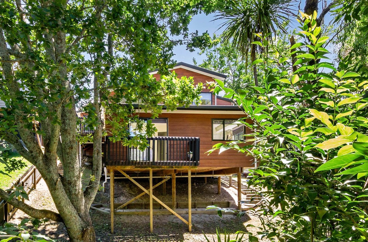 12A Ambler Avenue, Glen Eden, Auckland - Carousel 1