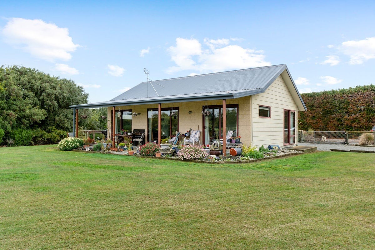 525 Burnham School Road, Christchurch - Carousel 2