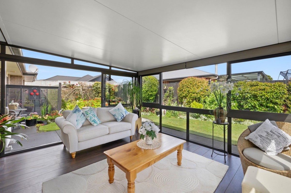 27 Coby Sydney Drive, Bell Block, New Plymouth - Carousel 1