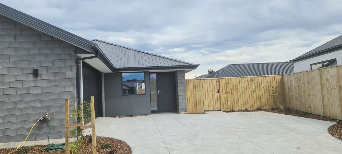12 Jack Rogers Road, Halswell, Christchurch - Carousel 1