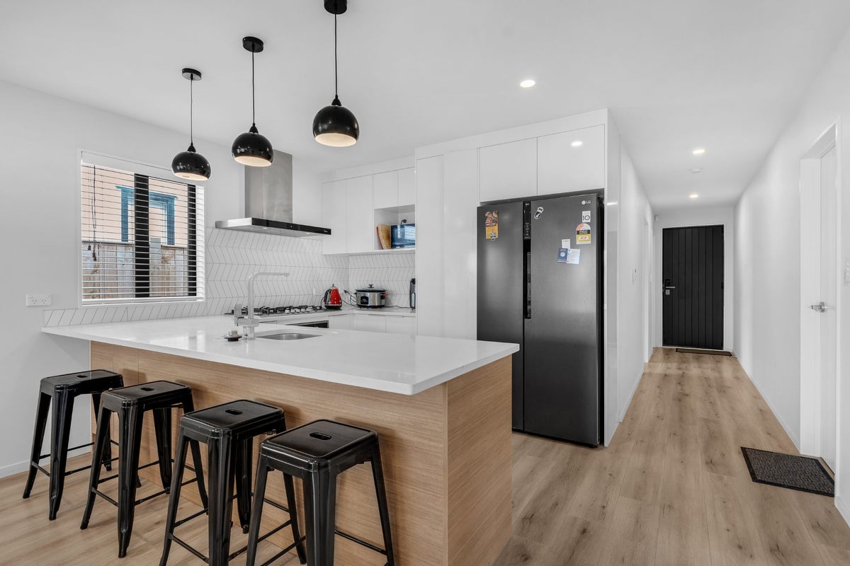 7 Aho Lane, Karaka, Papakura - Carousel 2