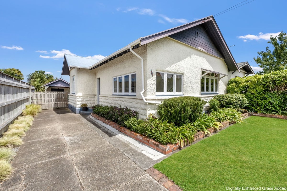 48 Boydfield Street, Whanganui East, Whanganui - Carousel 1