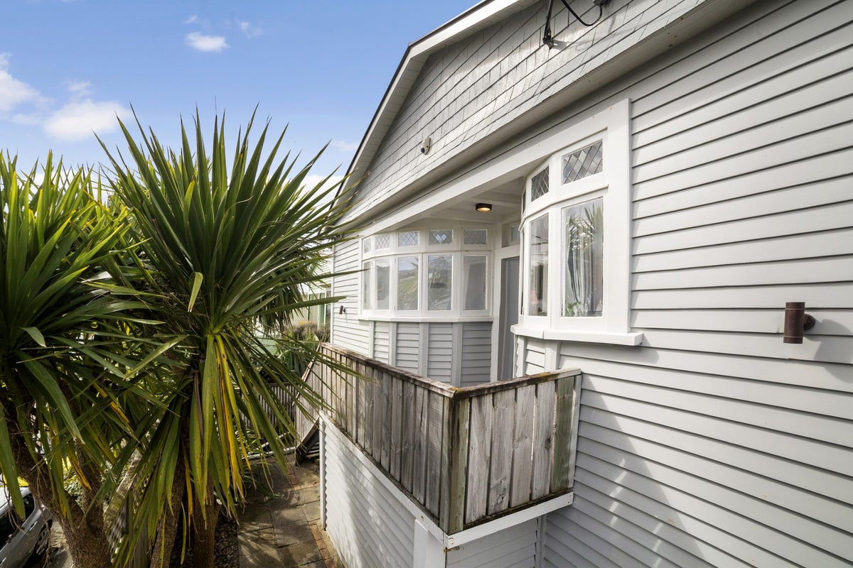 19 Princess Terrace, Newtown, Wellington - Carousel 2