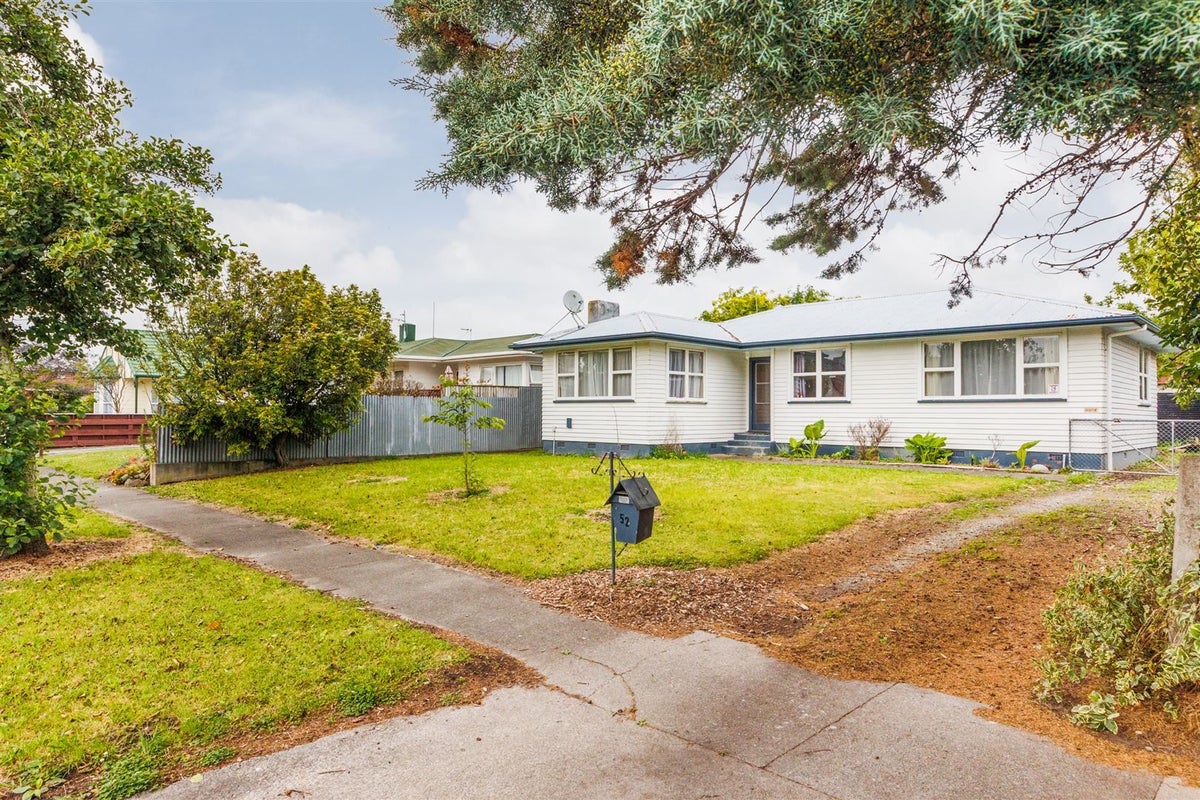 52 Langley Avenue, Milson, Palmerston North - Carousel 18