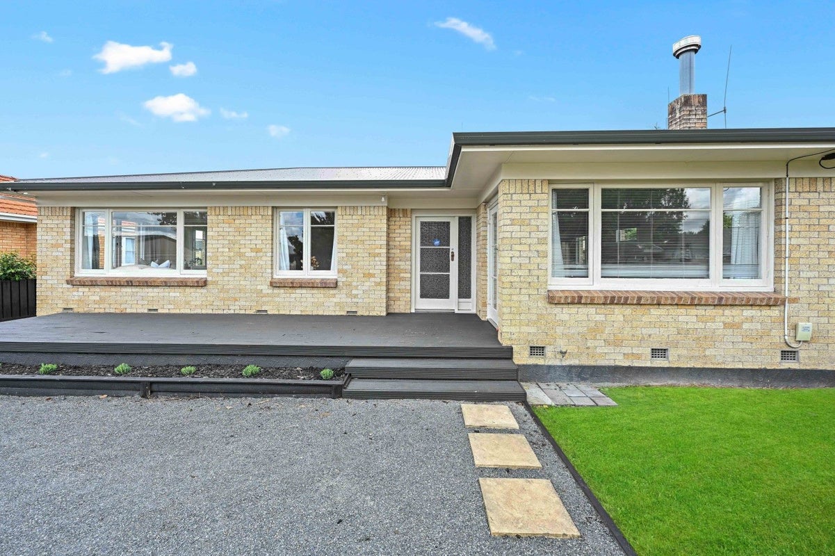 224 Fox Street, Hamilton East, Hamilton - Carousel 2
