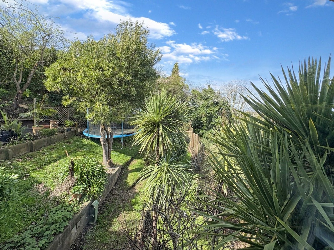 2 Hillside Terrace, Saint Johns Hill, Whanganui - Carousel 25