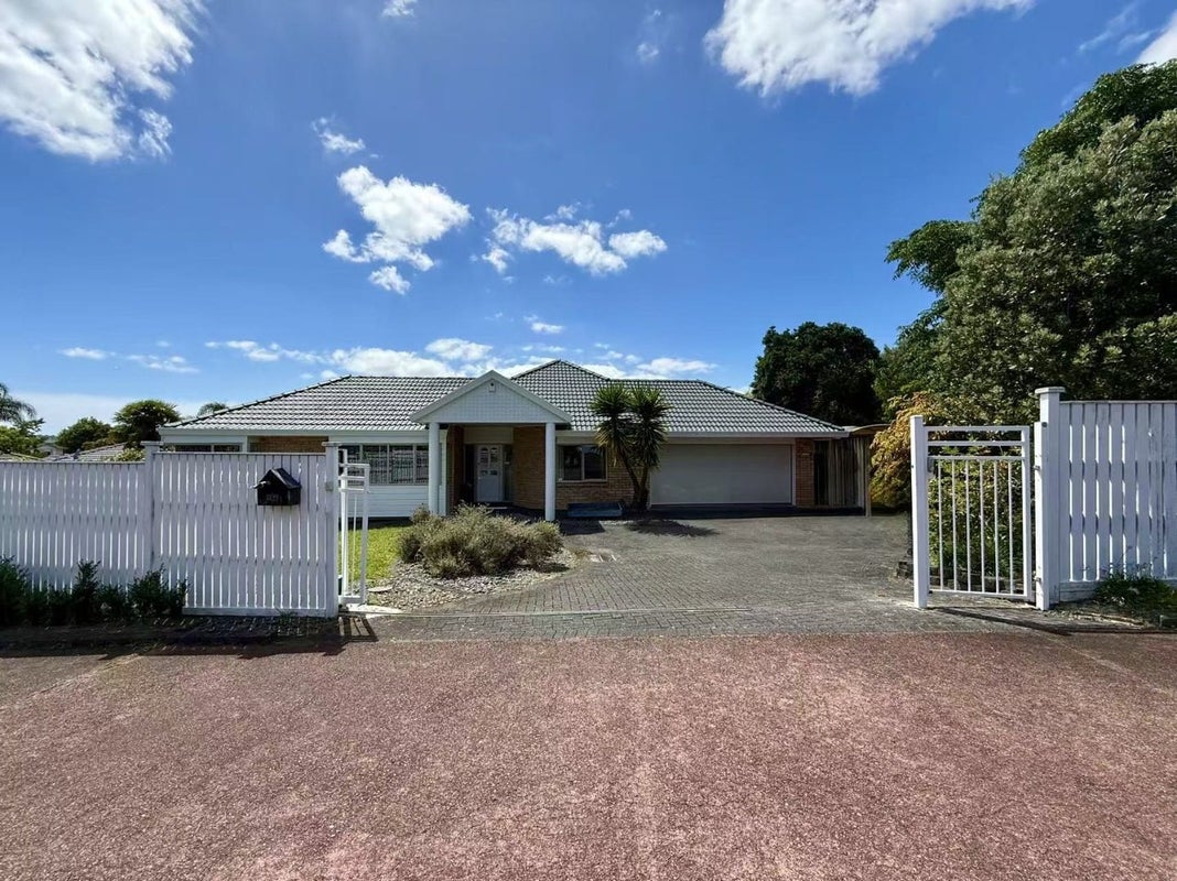 164 Millhouse Drive, Golflands, Auckland - Carousel 2