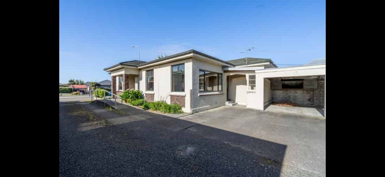 328 Tay Street, Turnbull Thomson Park, Invercargill - Carousel 1