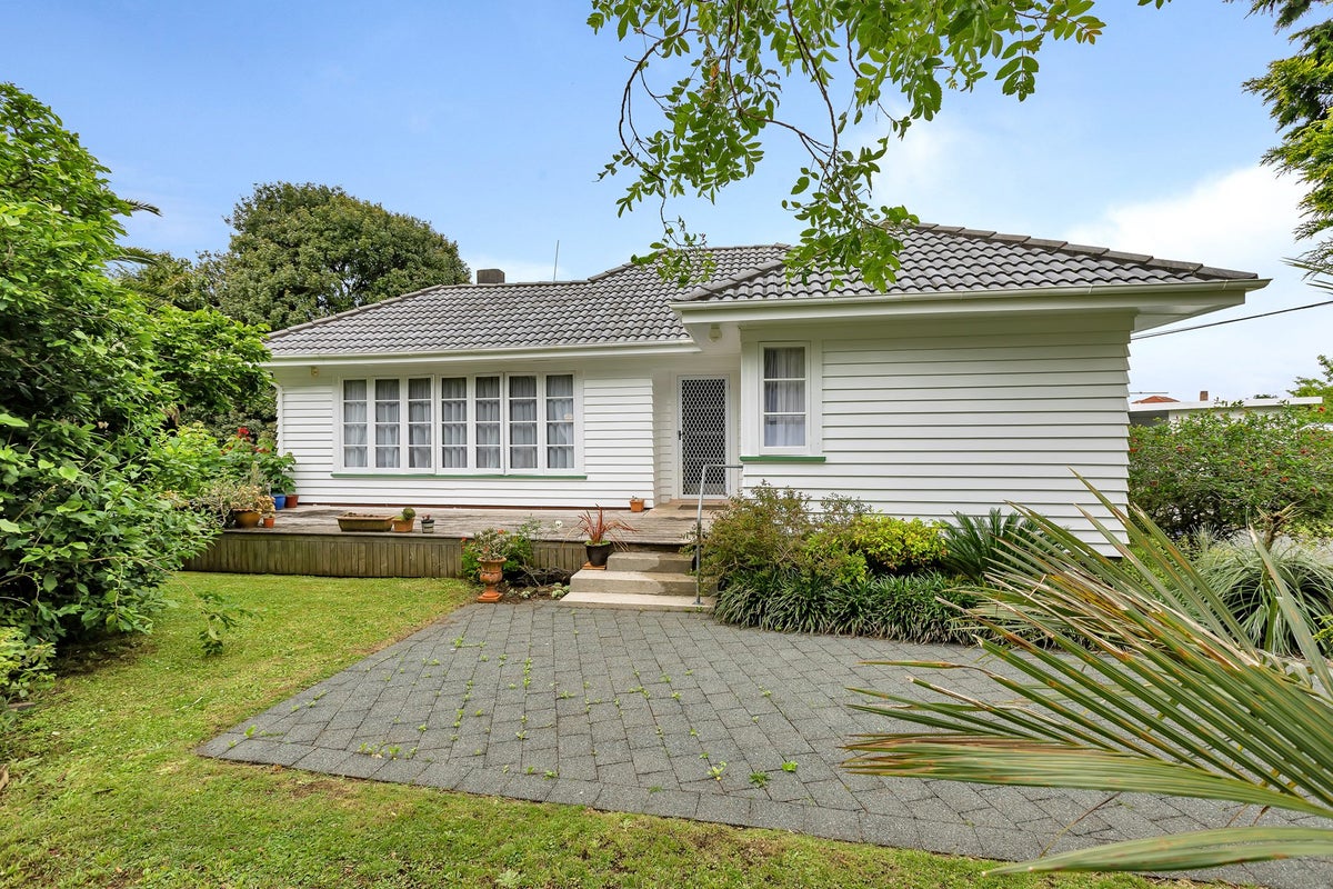 44 Weaver Street, Whau Valley, Whangarei - Carousel 1