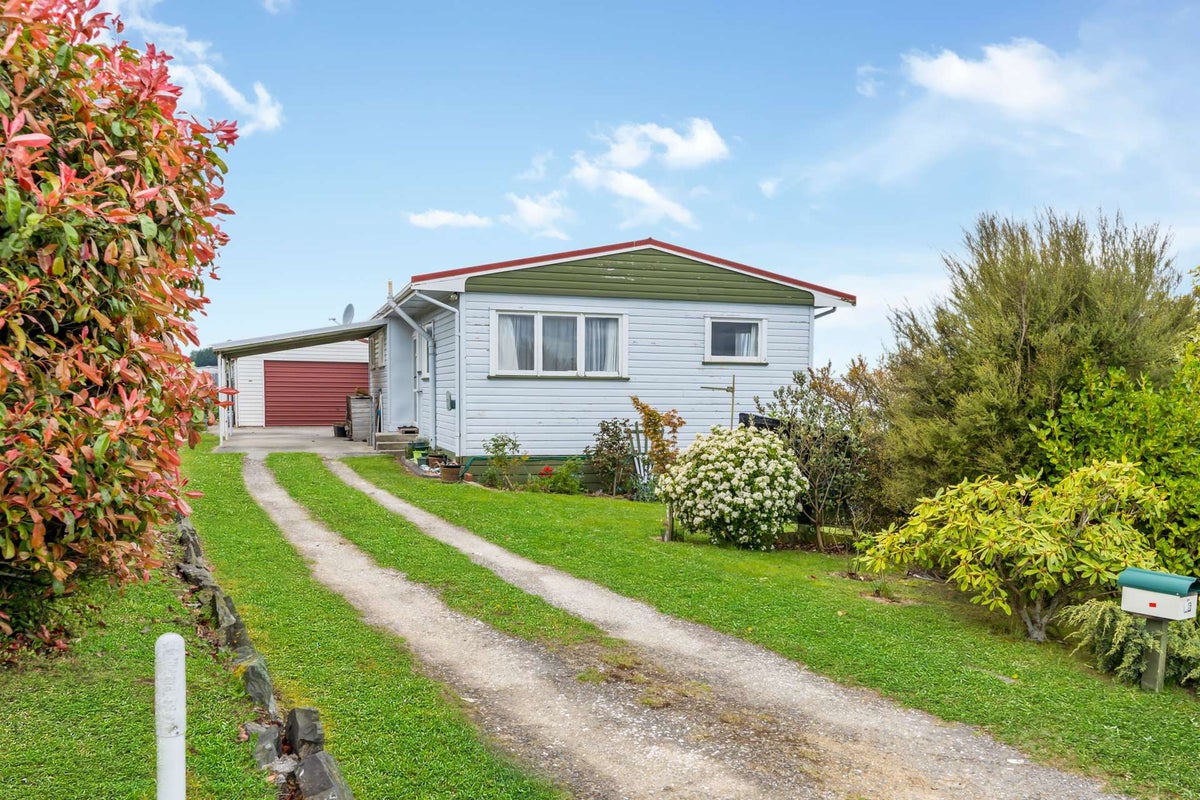 16 Mcneil Street, Balclutha - Carousel 20