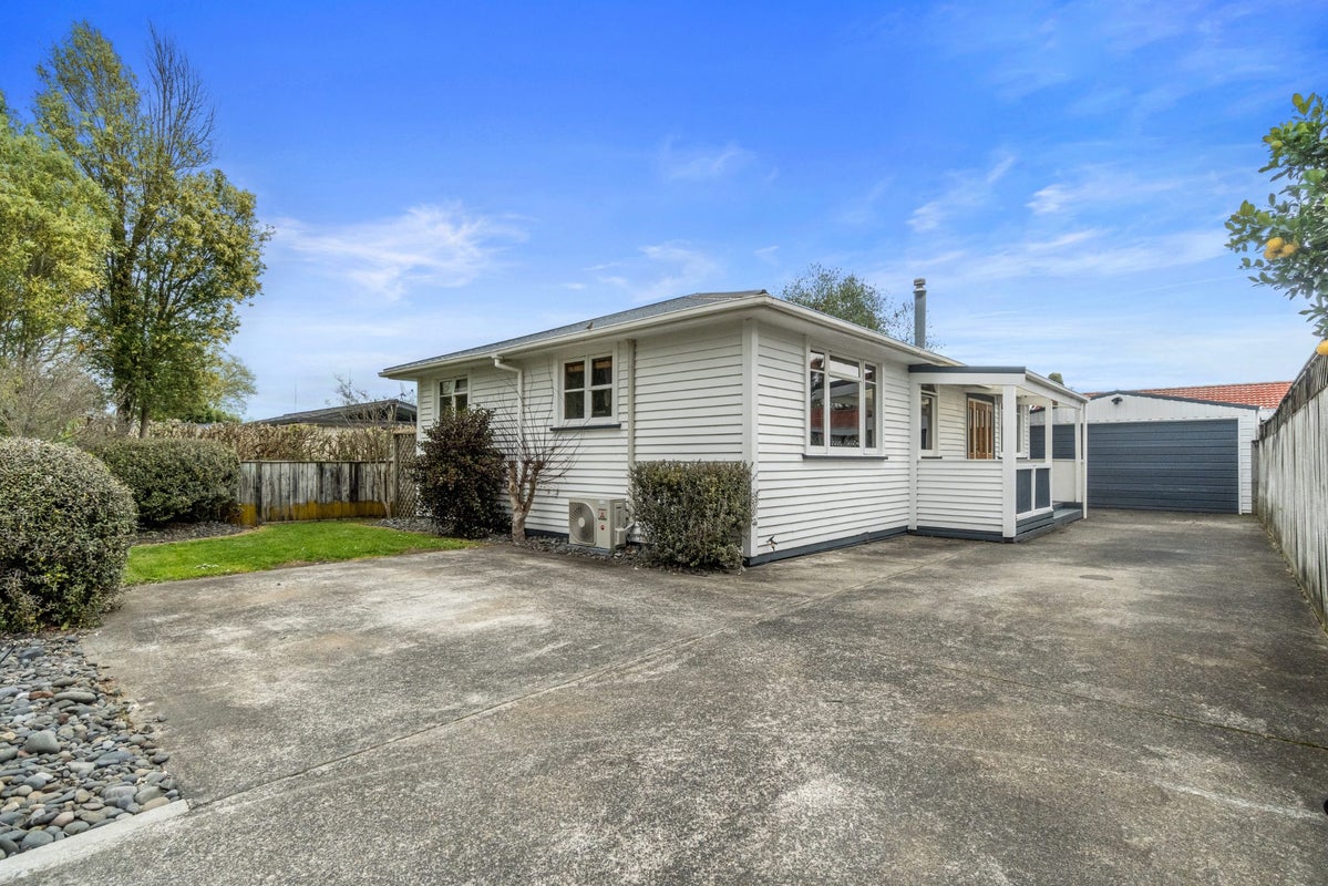 307 Shakespeare Street, Leamington, Cambridge - Carousel 1