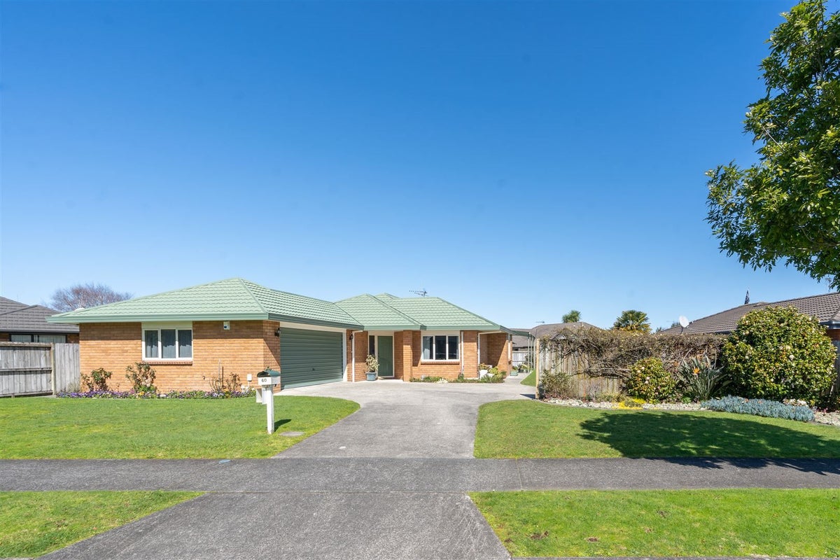 60 Waiwherowhero Drive, St Andrews, Hamilton - Carousel 1