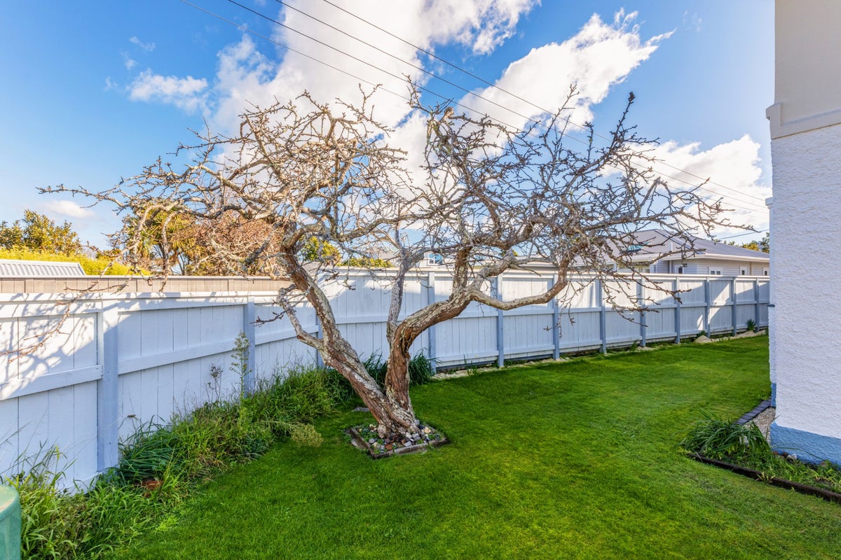 50 Totara Crescent, Woburn, Lower Hutt - Carousel 26