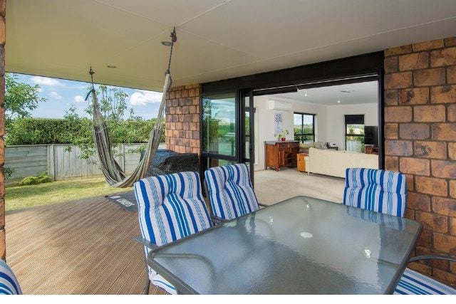 52A Merlot Drive, Greenmeadows, Napier - Carousel 2
