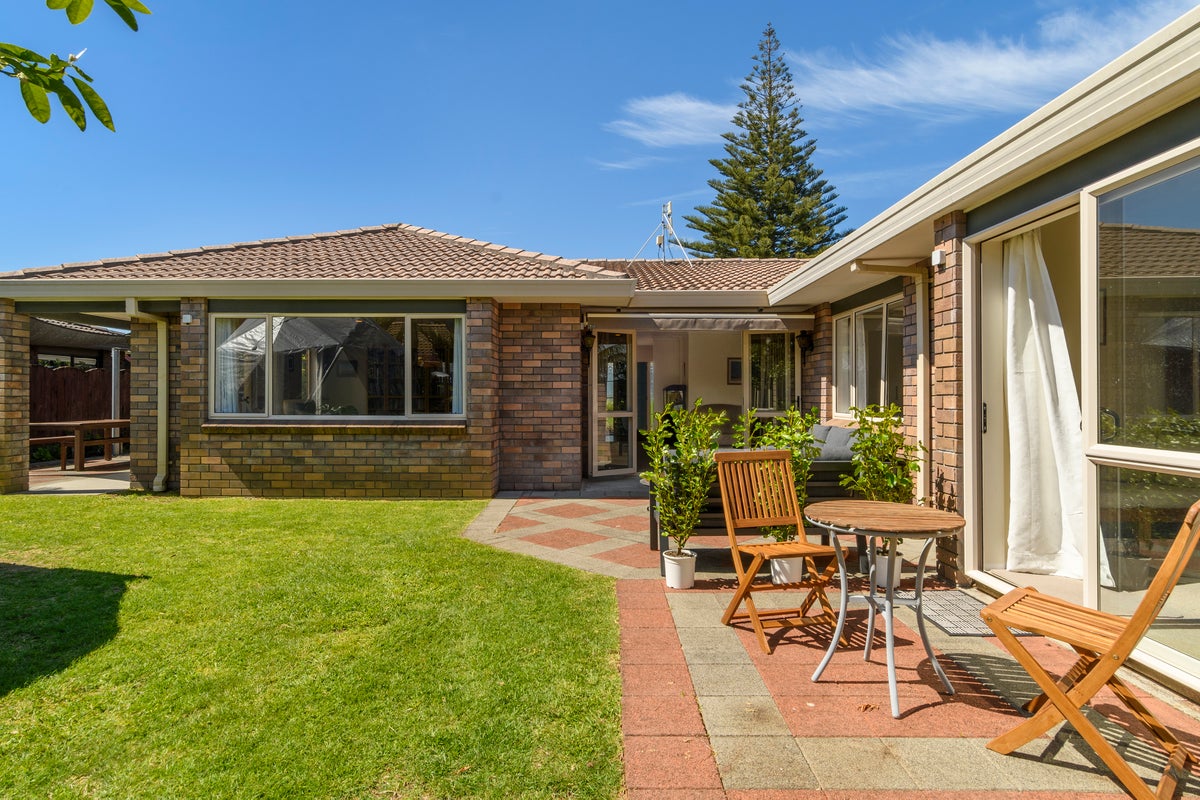 29 Clivedene Street, Matua, Tauranga - Carousel 2