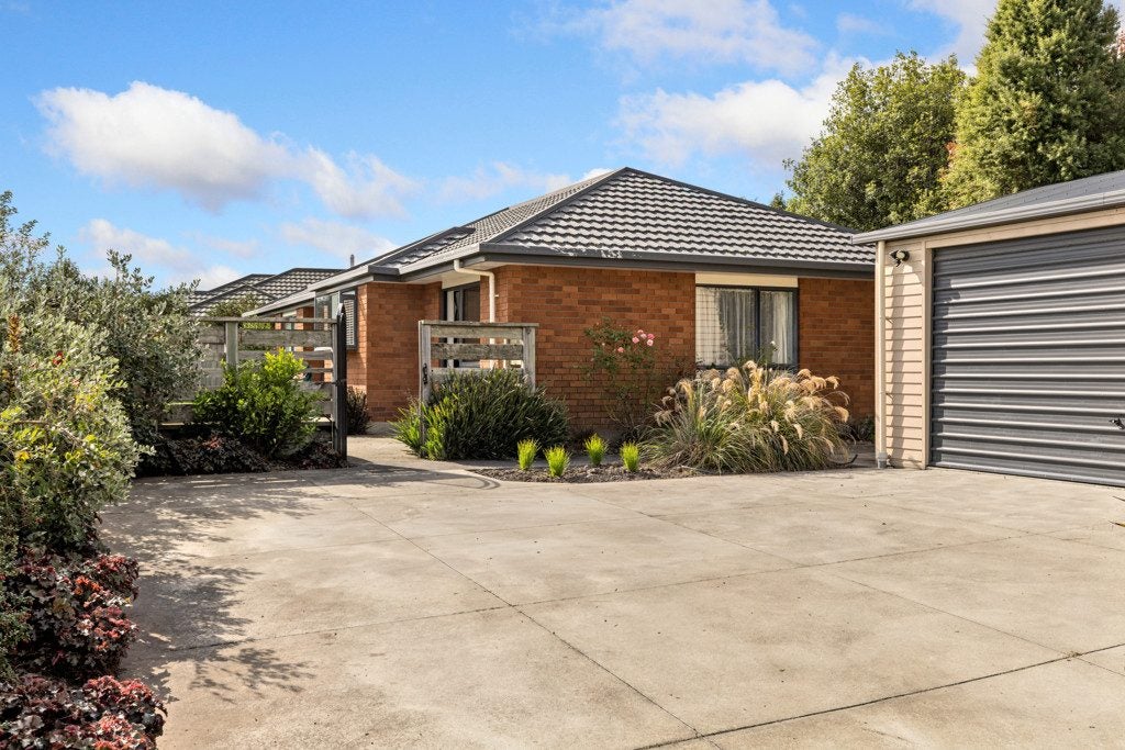 21 Dufek Crescent, Wigram, Christchurch - Carousel 1