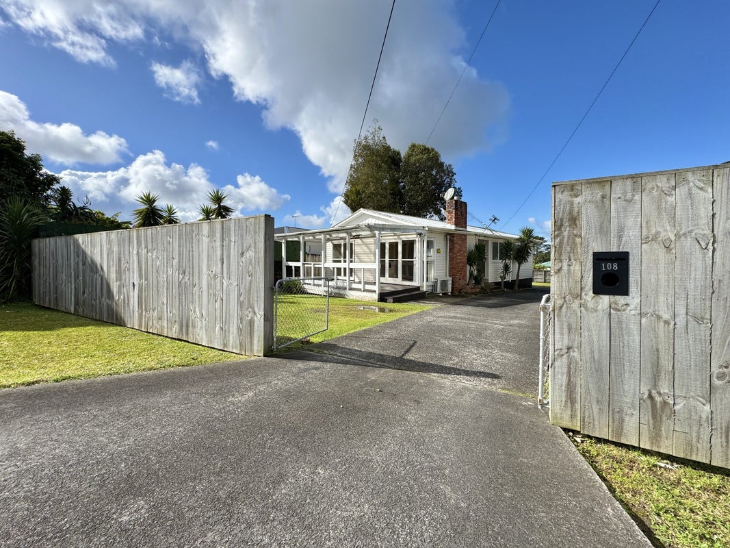 108 Seymour Road, Sunnyvale, Auckland - Carousel 1
