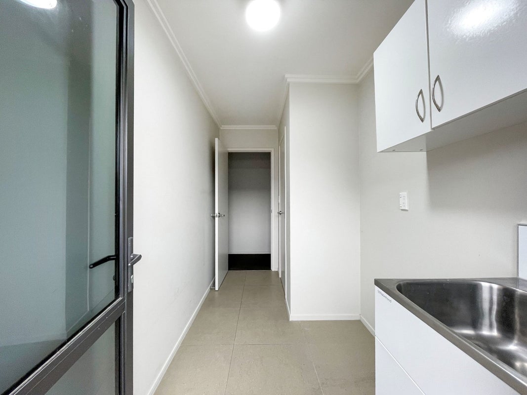 2 Sutherland Court, Flagstaff, Hamilton - Carousel 15