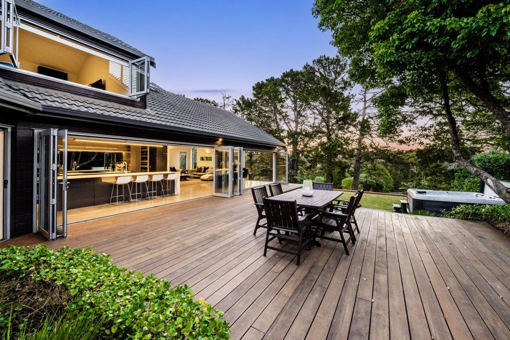 15 Charles Fox Place, Saint Johns, Auckland - Carousel 2