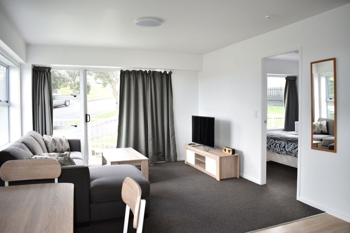 9/32 Akaroa Drive, Maupuia, Wellington - Carousel 2