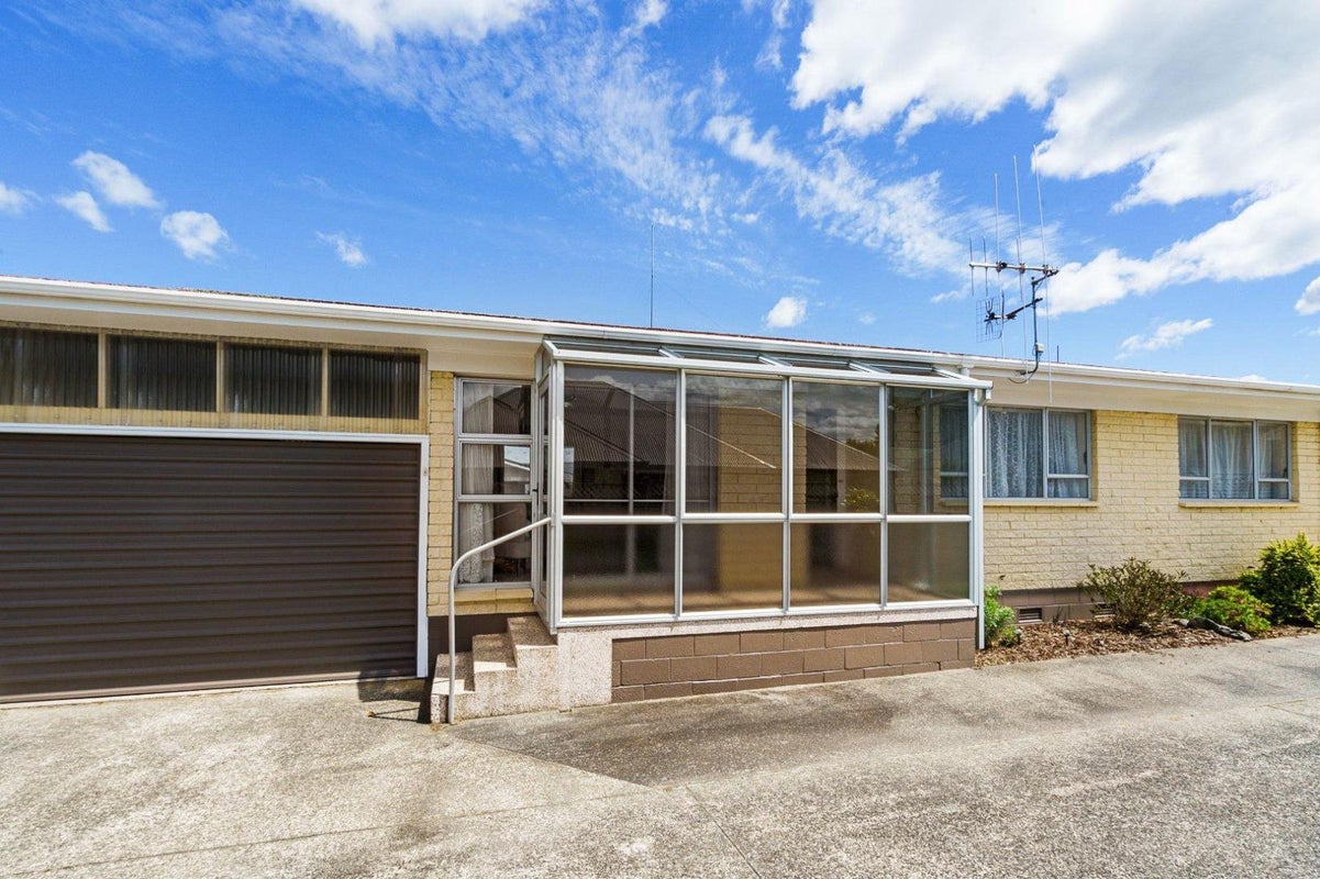 2/17 Princes Street, Kensington, Whangarei - Carousel 1