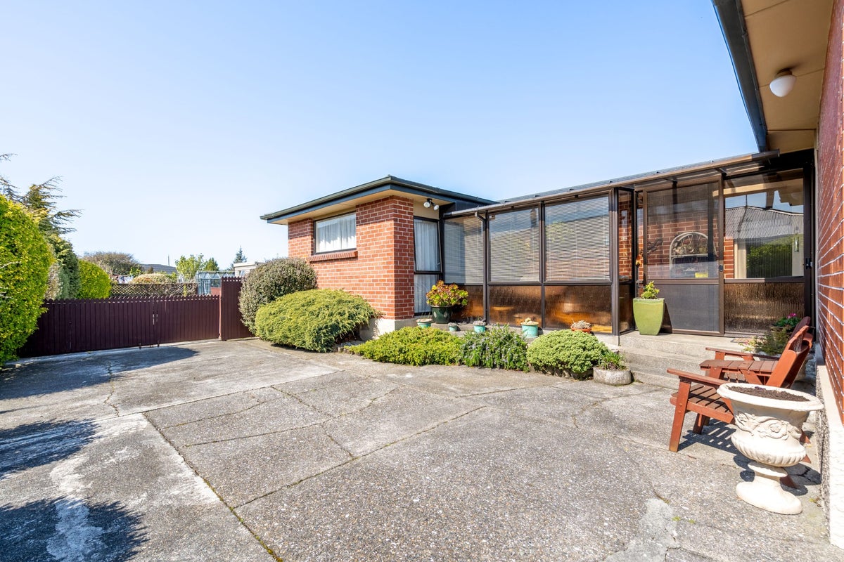 77 Regent Street, Newfield, Invercargill - Carousel 1
