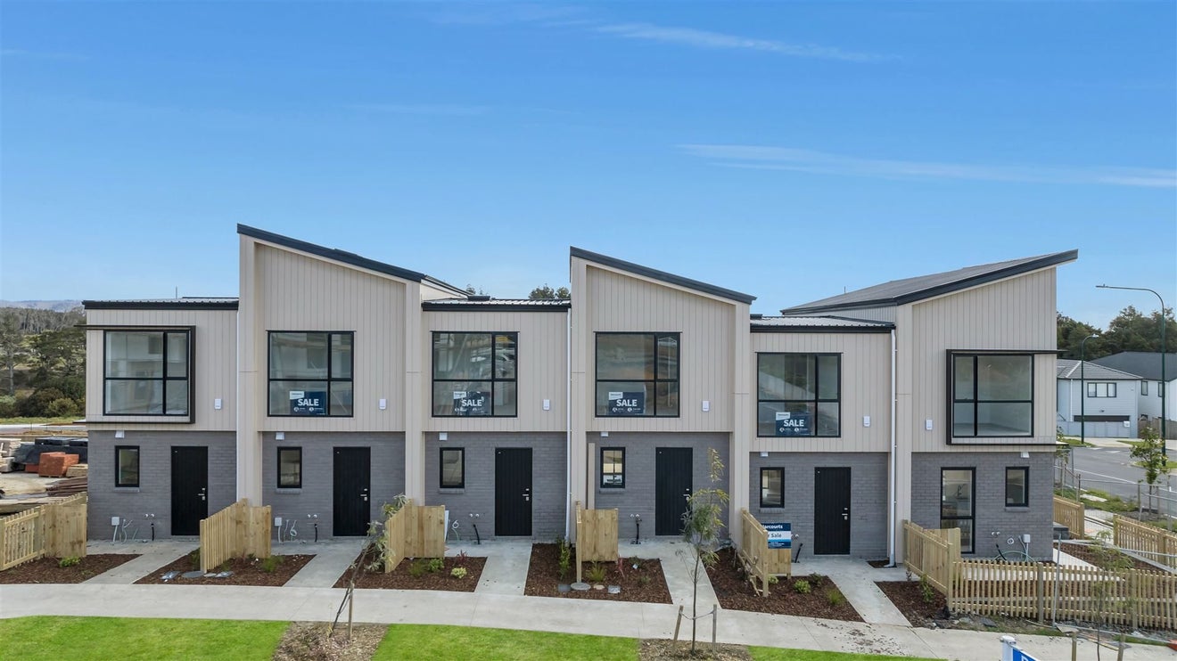 7 Rana Road, Flat Bush, Auckland - Carousel 2