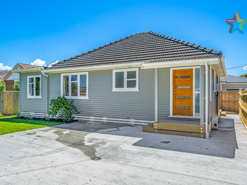 130 Whites Line East, Waiwhetu, Lower Hutt - Carousel 1