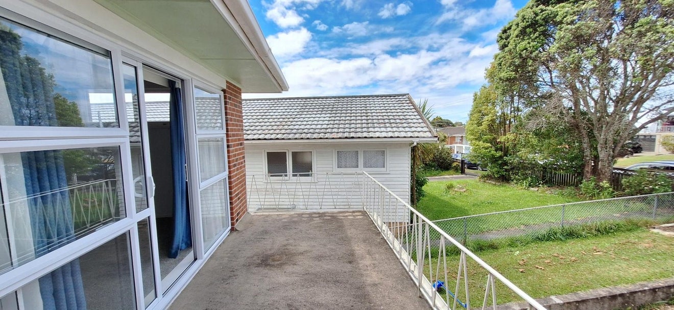 64 McFadzean Drive, Blockhouse Bay, Auckland - Carousel 18