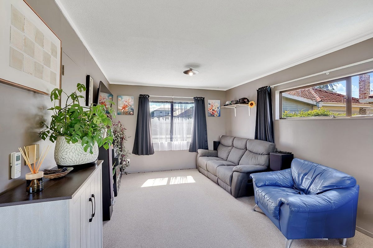 375 Cobham Drive, Hillcrest, Hamilton, Waikato - Carousel 2