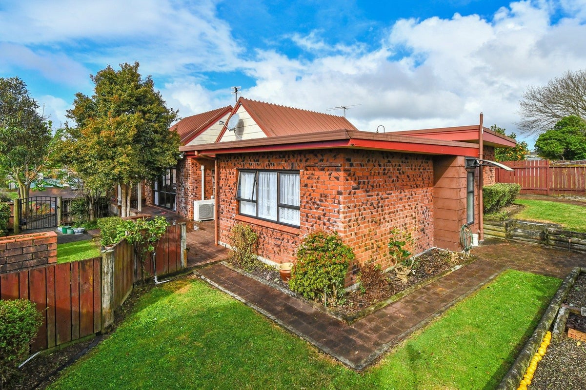 38 Rushgreen Avenue, Pahurehure, Papakura - Carousel 18