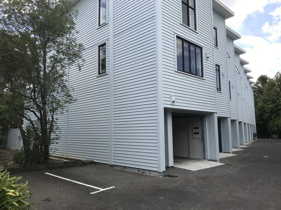 46/17 Lyon Avenue, St Lukes, Auckland - Carousel 1