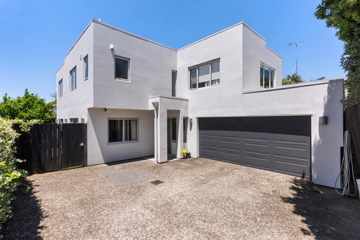 32A Sierra Street, Glendowie, Auckland - Carousel 1