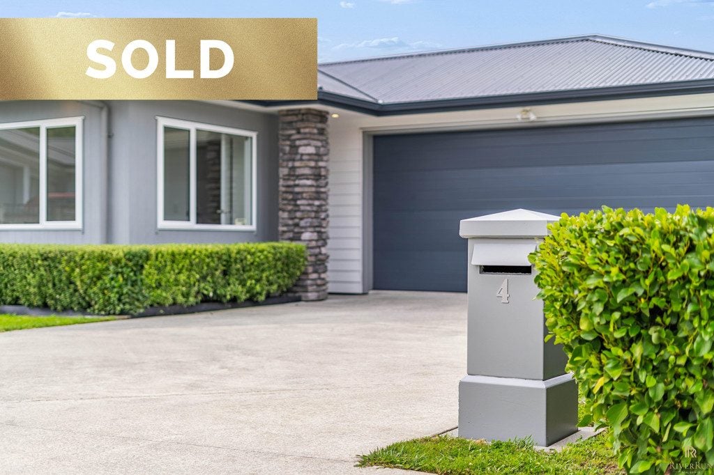 4 Rimutaka Street, Trentham, Upper Hutt - Carousel 1
