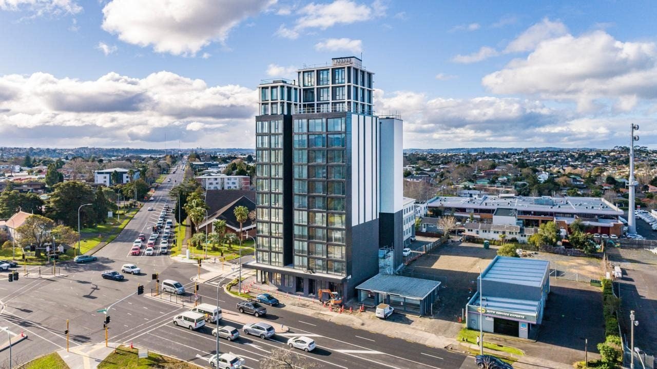 502/1 Buscomb Avenue, Henderson, Auckland - Carousel 14