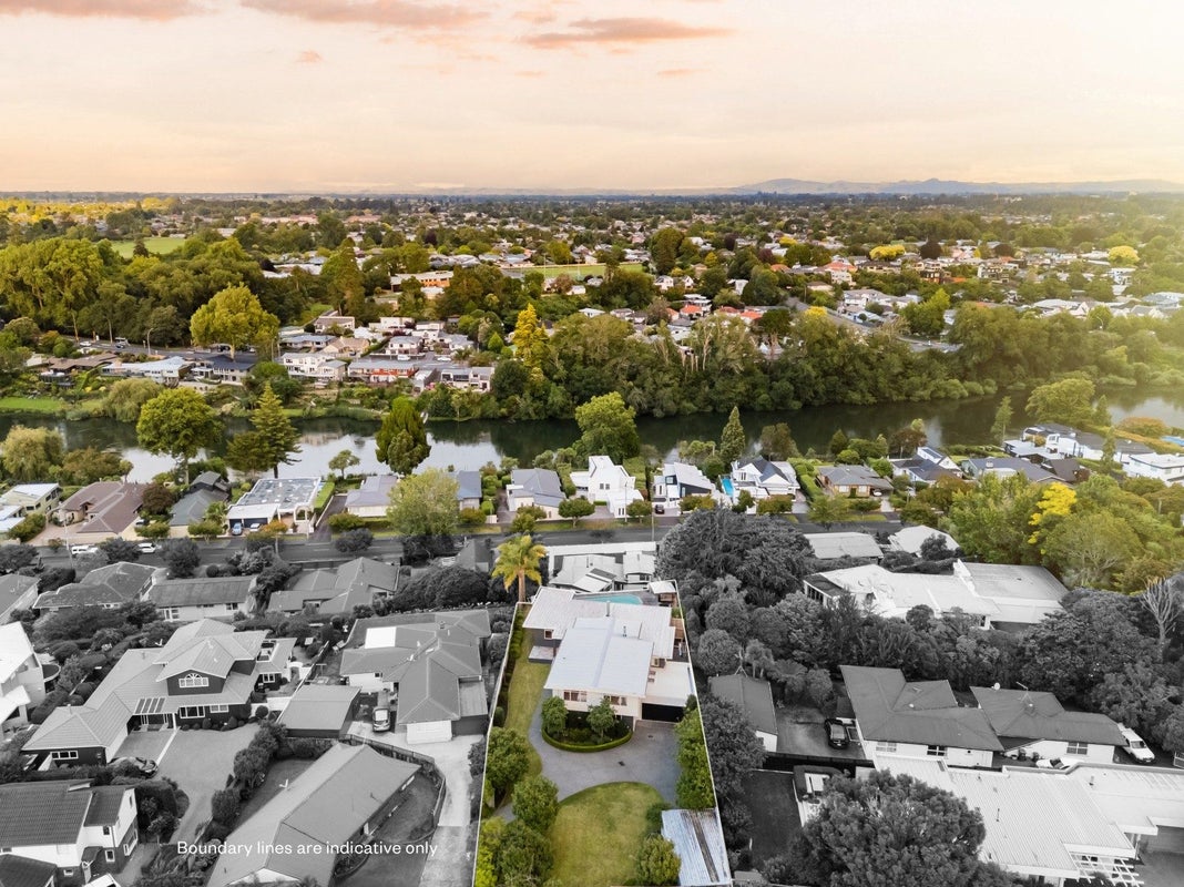 42 Beerescourt Road, Beerescourt, Hamilton - Carousel 2