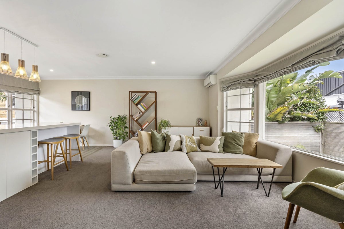 2/601 Manukau Road, Epsom, Auckland - Carousel 1