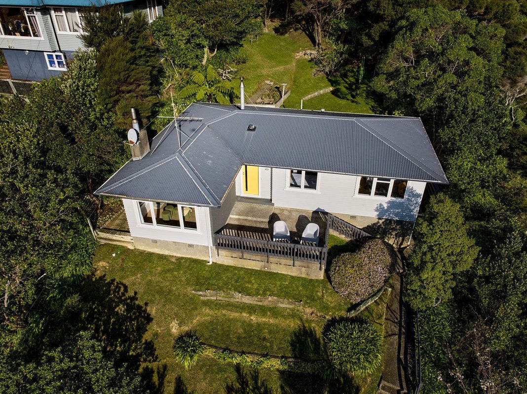 20 Kiriwai Road, Paremata, Porirua - Carousel 2