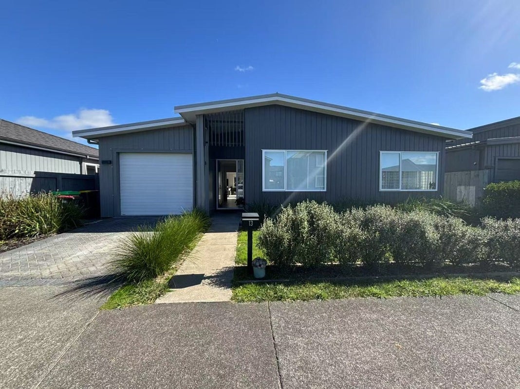 13 Whenuapai Drive, Whenuapai, Auckland - Carousel 1