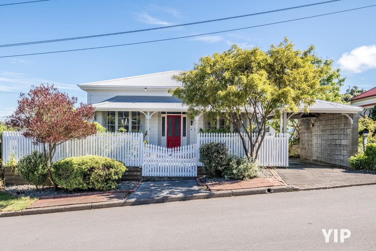 19 Woodland Road, Johnsonville, Wellington - Carousel 1