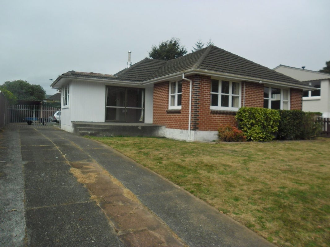 3 Arnot Avenue, Clouston Park, Upper Hutt - Carousel 2