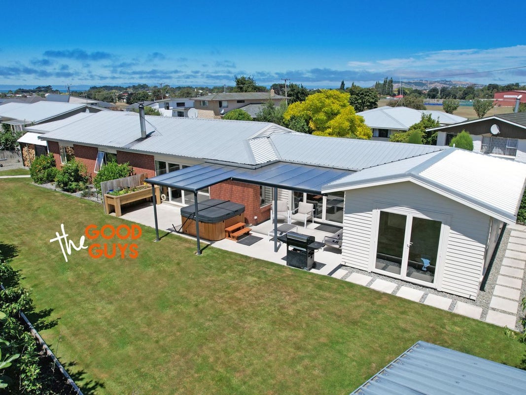 60 Redcastle Road, Oamaru North, Oamaru - Carousel 1