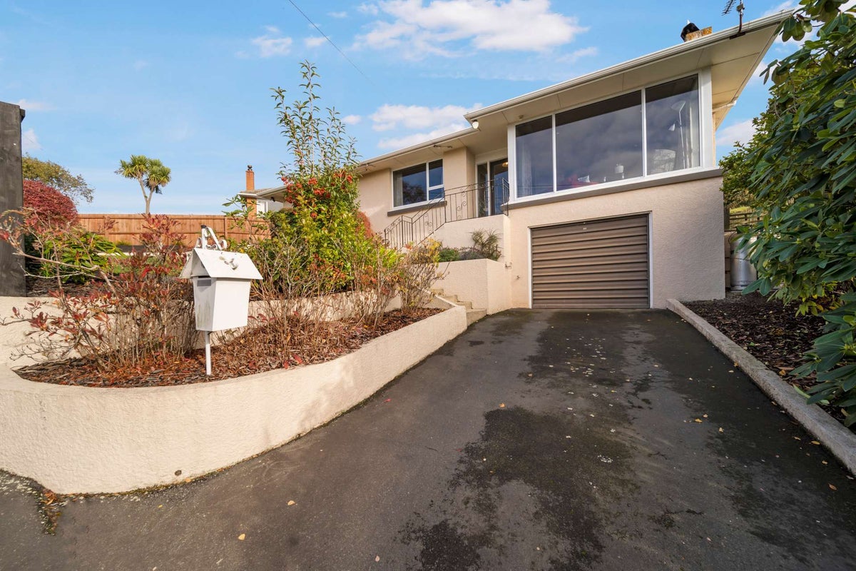 131 Centennial Avenue, Helensburgh, Dunedin - Carousel 17