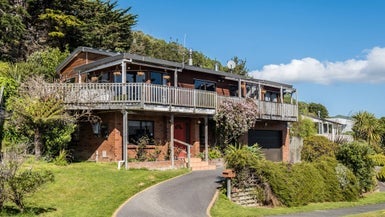 10 The Crowsnest, Whitby, Porirua - Carousel 1