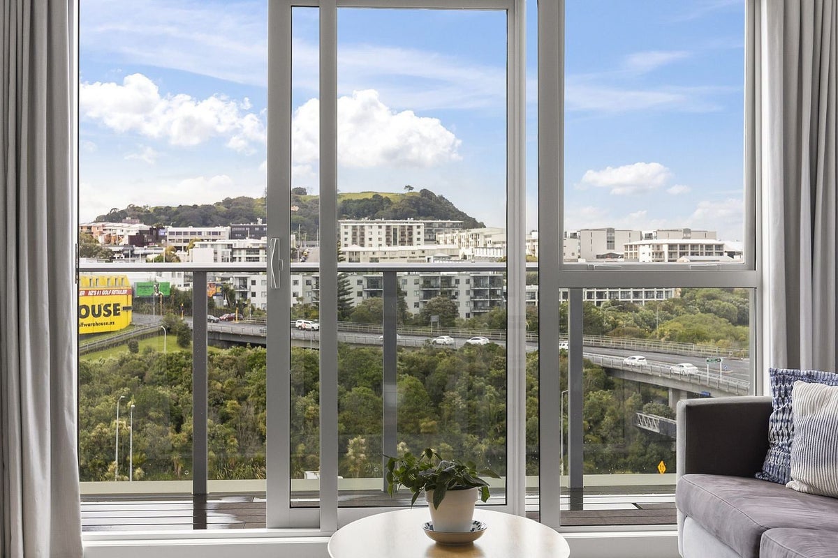 5B/6 Winchester Street, Newton, Auckland - Carousel 2